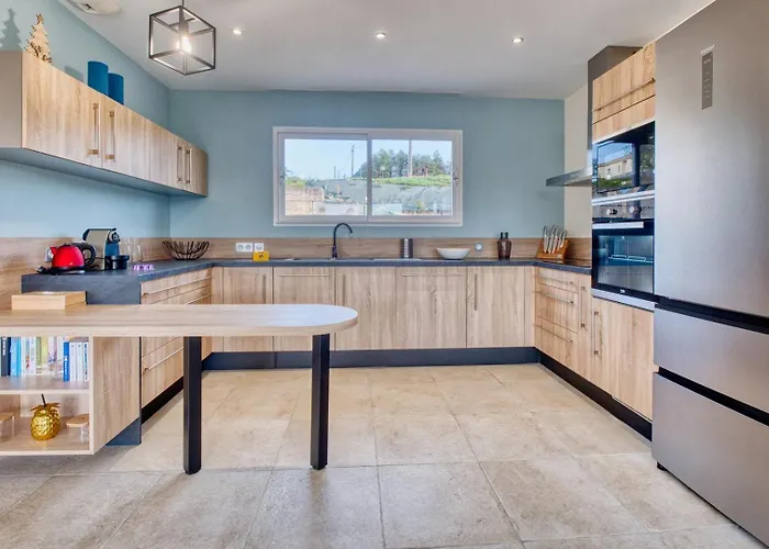 Villa Chill, Biches And Sun