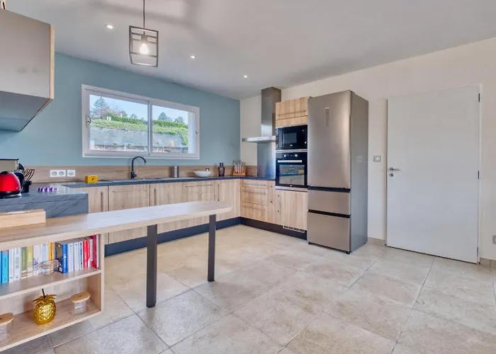 Chill, Biches And Sun * Trélissac