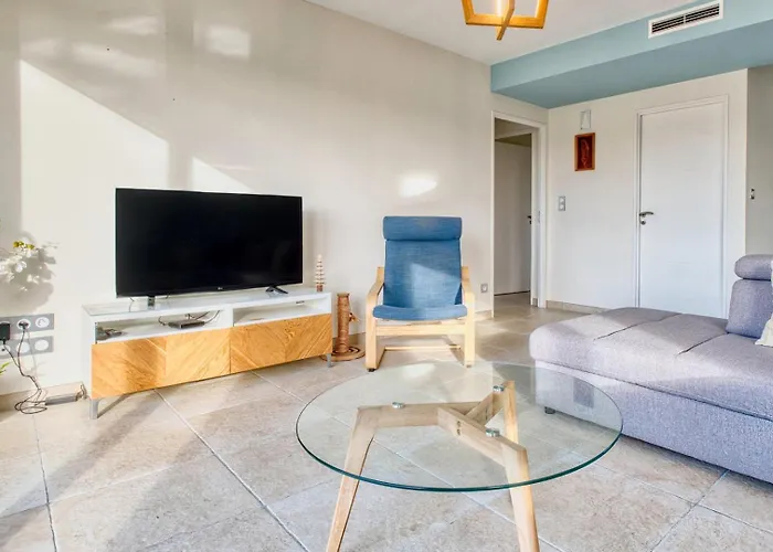 Chill, Biches And Sun Villa Trélissac